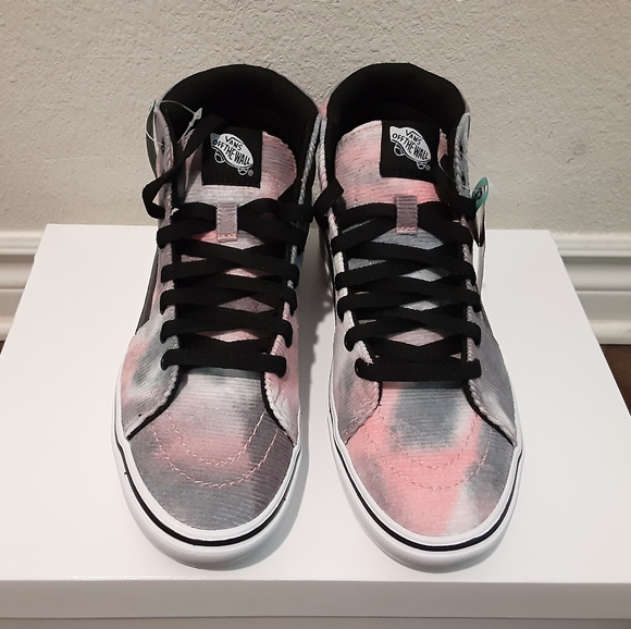 Vans - Picture 3 of 4